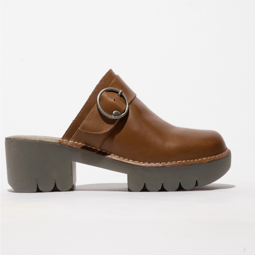 Fly London Enda Clog - Camel